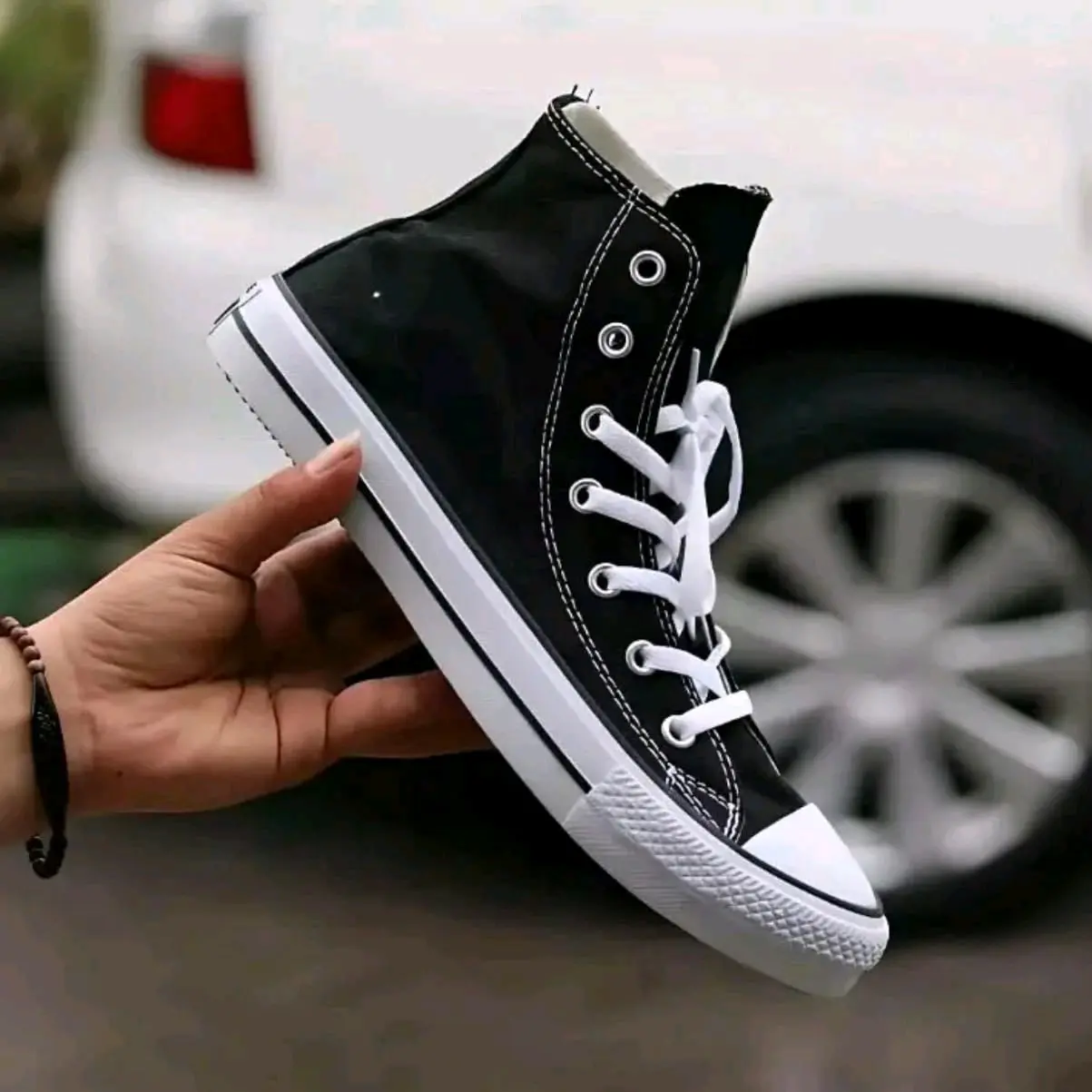 Sepatu Cnverse High Sepatu Sneakers Kasual Pria Wanita Sepatu Sekolah Canvas Shoes Casual Hitam Putih