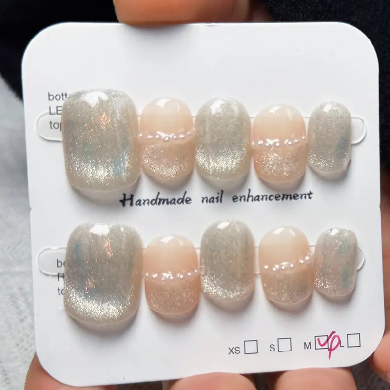 "Hand-made" hand-painted pattern to wear nails, cat's eye color-changing nail art, detachable nail stickers for many times.