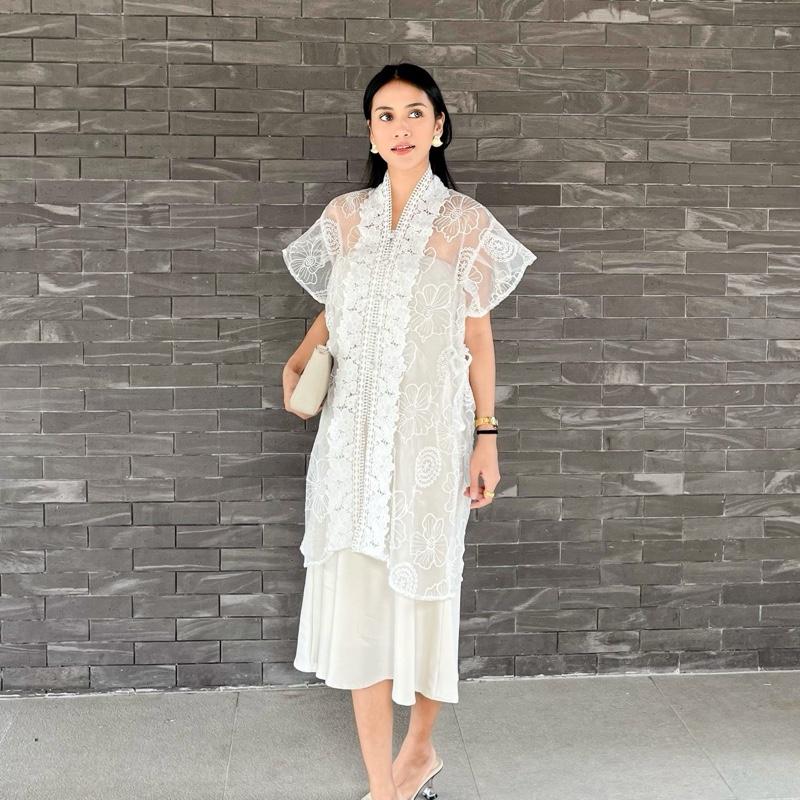 Azura Outer Tunik Brukat Putih | Outer Brukat Lebaran Kondangan Terbaru 5