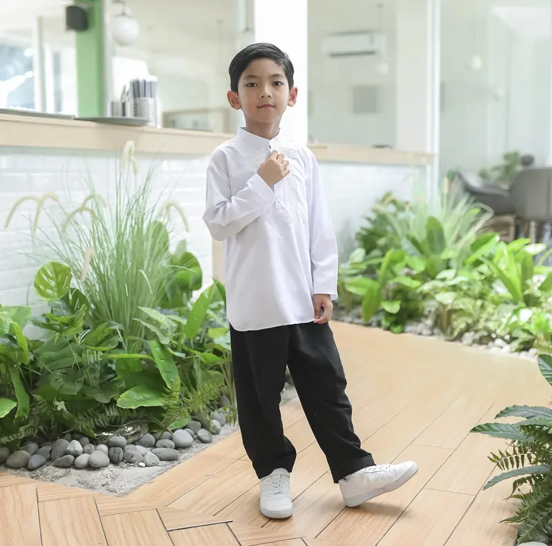 Setelan Koko Baju Putih Celana hitam Lengan Panjang Anak Laki-Laki Katun Micro  Turki Muslim 4