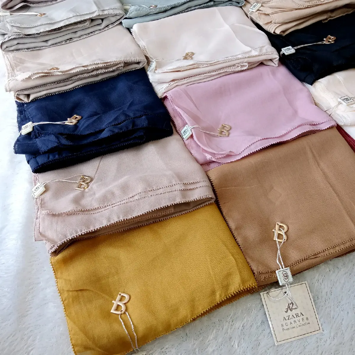 Segiempat Eyelash by Buckle Scarves Packing Pouch