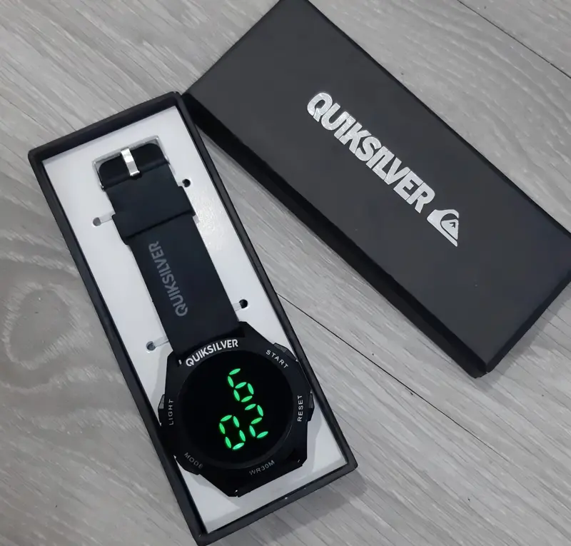 JAM TANGAN PRIA QUIKSILVER LED DIGITAL TALI RUBBER WATER RESIST / JAM TANGAN SPORT PRIA WANITA TERMURAH Watches tanggal hari Karet Water Draining Olahraga Unisex Watches Tak Ada Pink Black hitam Men's Watches