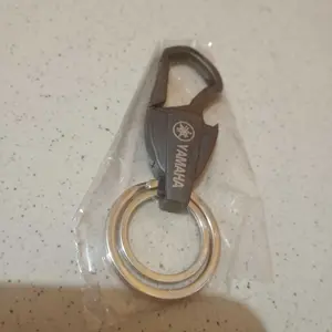 Ymh Pembuka Botol Gantungan Kunci Logam Remote Mobil Motor Logam Paduan Kreatif Gambar Hitam