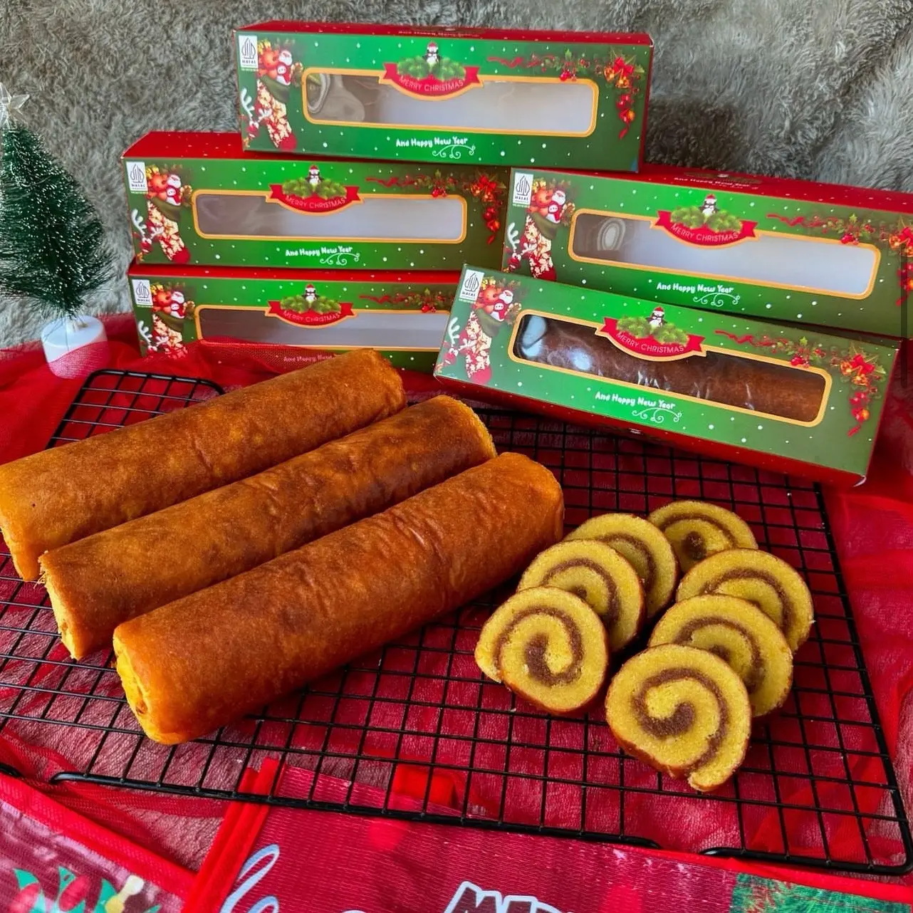 Cemilan Kue gulung nanas lapis legit roll