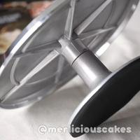 Gambar Aluminium Rotating Cake Turntable Turn Table Kue Meja Putar Dekorasi dari Merlicious Cakes Kota Administrasi Jakarta Pusat 2 Tokopedia