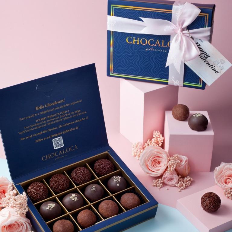 Valentine Chocolate Hampers by Chocaloca 6