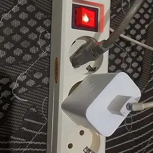 VISERO/MYLED/SUNSAFE Stop Kontak/Terminal 5 Lubang Kabel 10M dengan Switch On/Off SNI Kabel Asli Tembaga Tahan Panas Kuat Tahan Lama