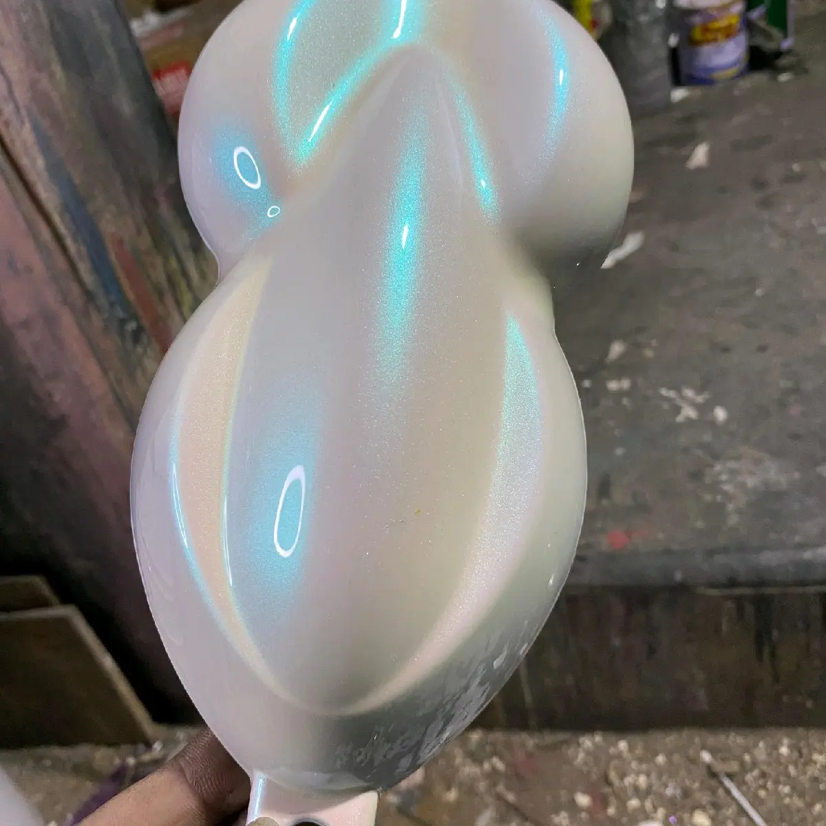 cat dasar putih+special effect tosca PU