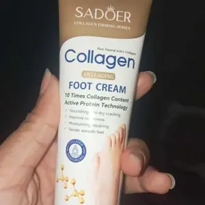 Collagen Foot Cream 60g Krim Kaki Kering Dan Kasar foot cream Perbaikan Anti Kering Retak Perawatan Kulit - Mencegah Kekeringan Mencegah Kaki Retak Krim Pelembab Dalam Krim Perawatan Kaki Krim Tumit Kaki Kapalan Pecah Kasar