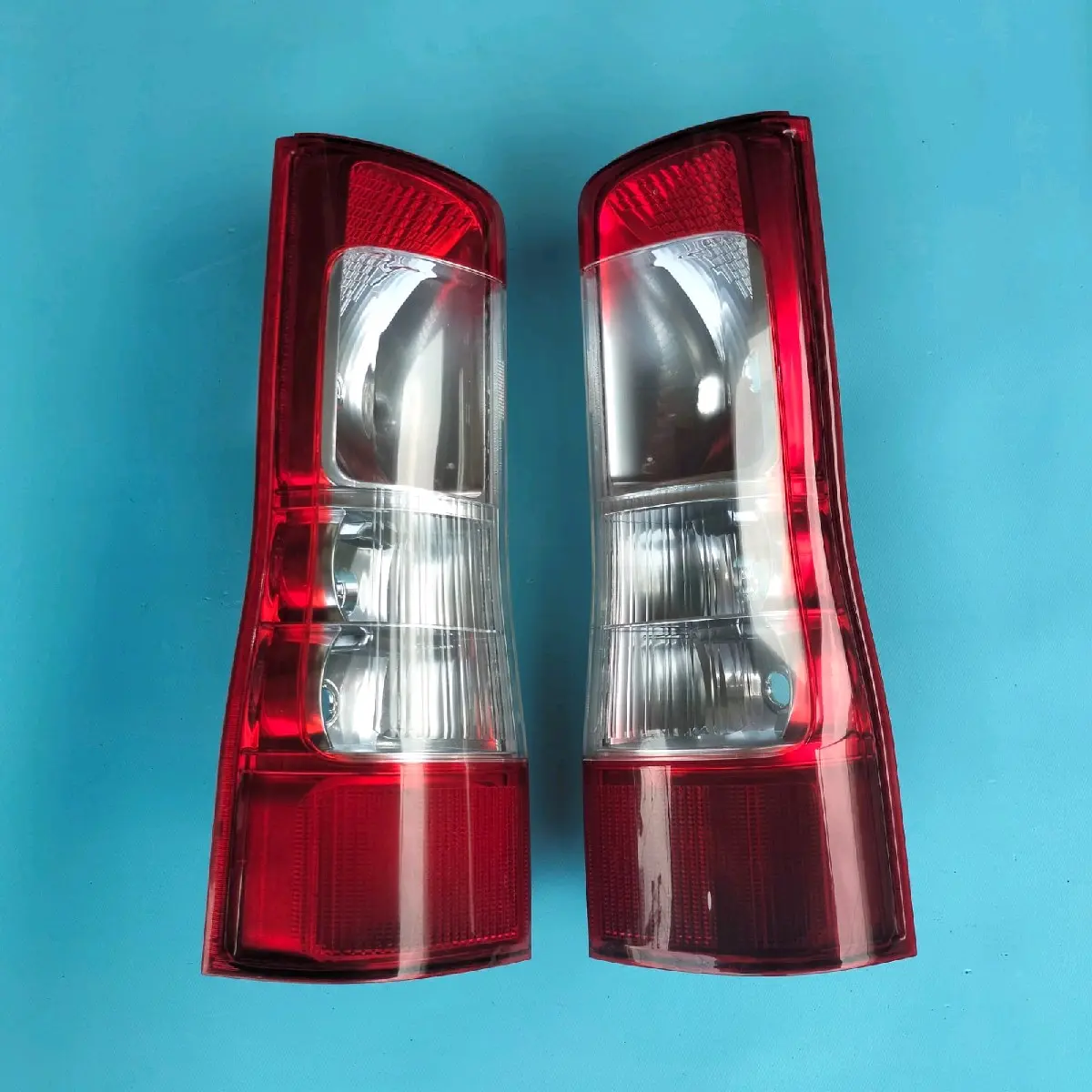 STOPLAMP / LAMPU BELAKANG TOYOTA TOWN ACE / DAIHATSU GRANDMAX ORIGINAL Car
