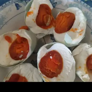 Telur Asin Brebes Matang & Masir Berminyak Isi 6 Butir Nutrisi Tinggi Protein 9g Lemak 9,6g Vitamin A 472 IU Kesehatan Mata & Tulang Telor Asin Murah