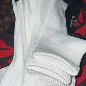 6 Pasang Kaos Kaki Sekolah sd dmp sma Putih Telapak Hitam Pendek Tebal Sport Unisex Katun