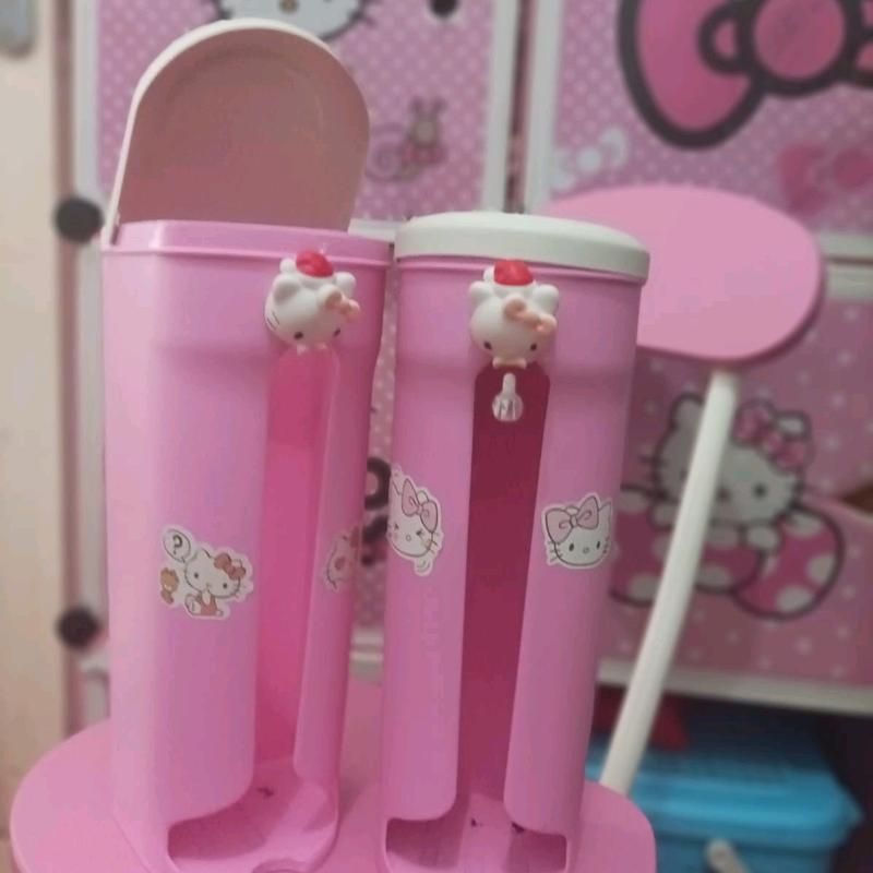 Wadah plastik hello kitty pinky 4