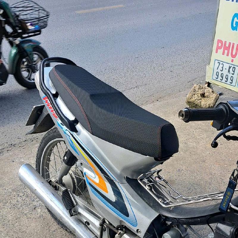 Yên xe WAVE NHỎ ,WAVE ZX,WAVE THÁI 110 gọt 2 tầng góc cạnh MÚT VÀNG