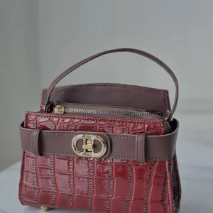 La Diané - Marvella Bag dengan Desain Elegan dan Tali Tangan yang Nyaman untuk Penggunaan Sehari-hari