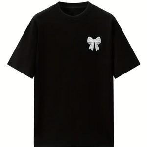 女性用半袖Tシャツ、トレンド純白リボン柄プリント、丸首、ゆったり、純綿カジュアルトップス、丸首、ショルダーベルト、ゆったりシルエット、通気性、肩落ちデザインプリントTシャツ夏のゆったりタイプ