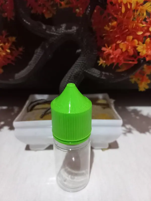BOTOL CUBBY 30ML WARNA HIJAU COCOK UNTUK ESSEN PANCING DAN VITAMIN 3