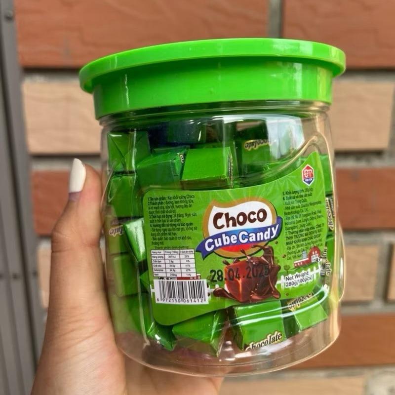 Lọ 100 Viên Kẹo Vị Socola Cube Candy Thơm Ngon Hấp Dẫn