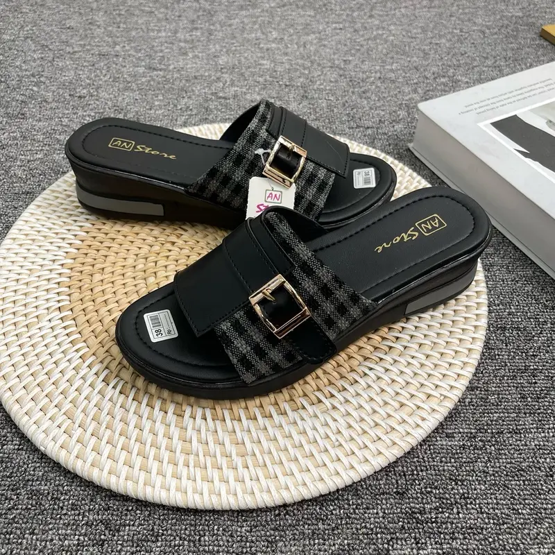 Sendal Wanita Gesper Motif Kotak-Kotak Sandal Wedges Cewek Indoors Elegant Slip Resistant S 1
