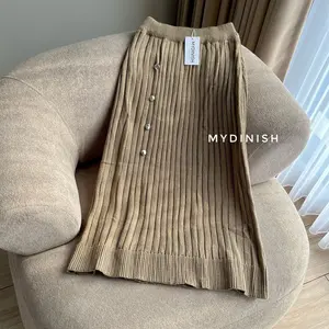 Alepa Rok Midi Seperempat Rajut Bawahan Wanita