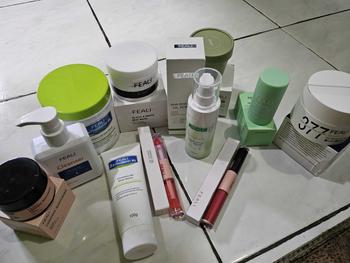 Product Review of BUNDLE HEMAT - FEALI Green Tea Clay Masker Wajah 100gr + Mugwort Clay Stick Acne 40gr Hijau Komedo from N**s 1