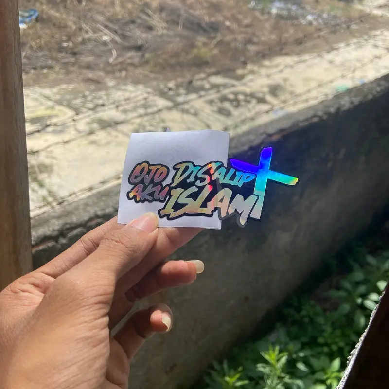 STIKER CUTTING HOLOGRAM OJO DISALIP AKU ISLAM 1