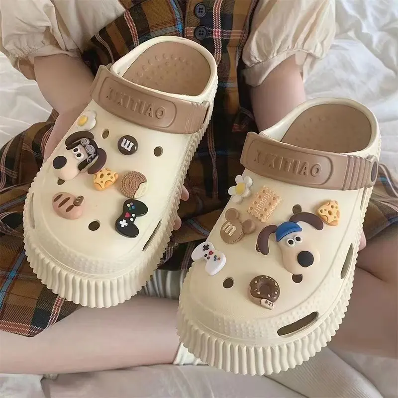 Lateny Sandal pola kartun anak-anak Sandal sekolah anak laki-laki dan perempuan Sandal fashion orang tua-anak 4