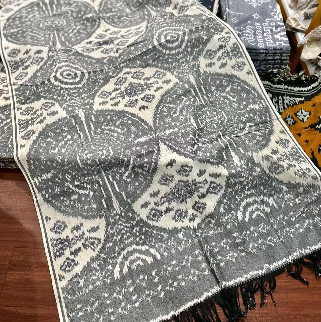 Saputan Halusan premium.Tenun Ikat Blanket Halusan || Saput Bali.pakaian adat.adat Bali .Sarung Adat