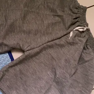 Jenia Hotpants Comfy Pants Celana Pendek Wanita Bahan Babyterry Basic Simple Ootd Outfit Ready Siap Kirim