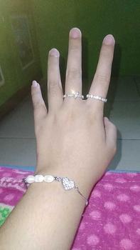 Product Review of Loven.Gold Pearlov Bracelet SERUT gelang tangan titanium anti karat perhiasan wanita aksesories from E**y 0