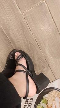 Product Review of Sandal Wanita Sandal Heels Hak Tahu Bahan Karet Jelly PCU Elastis Empuk dan Ringan from J**y h** 0