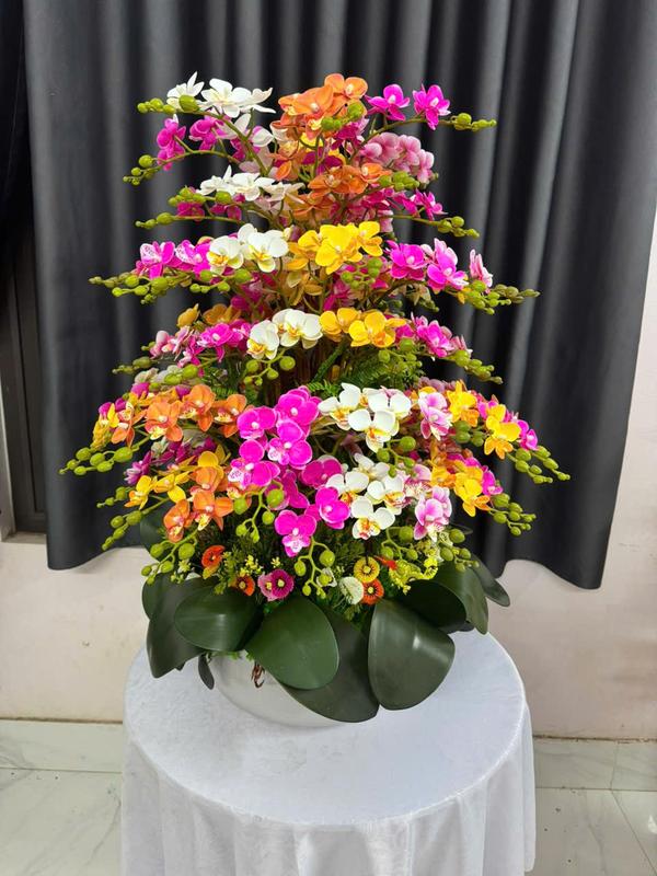 Chậu gốm cắm Dáng Tròn 28cành 56 nhánh lan tiểu hồ điệp dáng Tròn 28 cành 56nhánh Đủ Mầu Trang trí decorr phòng bàn làm việc phòng khách