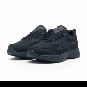 Sepatu Olahraga Tennis Pria Wanita Model Terbaru Desain Nyaman Tahan Lama Cocok untuk Aktivitas Olahraga Sehari-hari Sepatu Pria Wanita