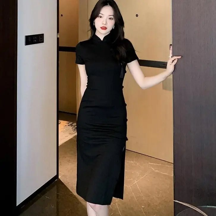 Retro stand up collar short sleeved Improved cheongsam dress for women, fashion Retract your waist Wrap the buttocks slit  mid length skirt