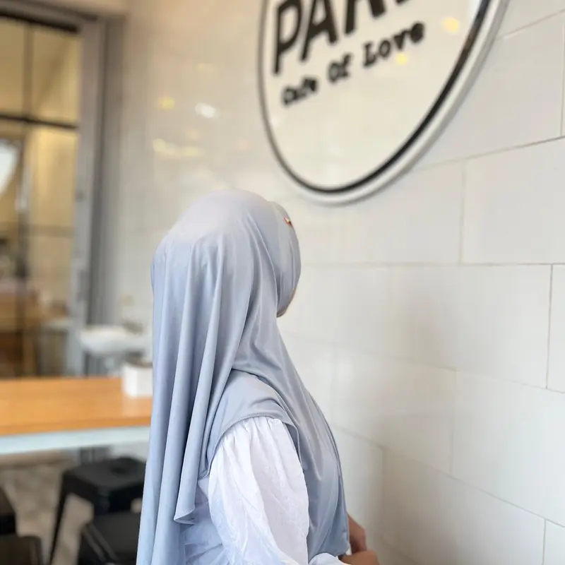 (Promo 100 dapat 10 ) hijab bergo hamidah size M label akrilik gold menutup dada bahan jersey premium cantik pad busa  Kerudung Lembut Syari Instan Renda Sporty muslim nyaman panjang casual santai Khimar Variasi 1
