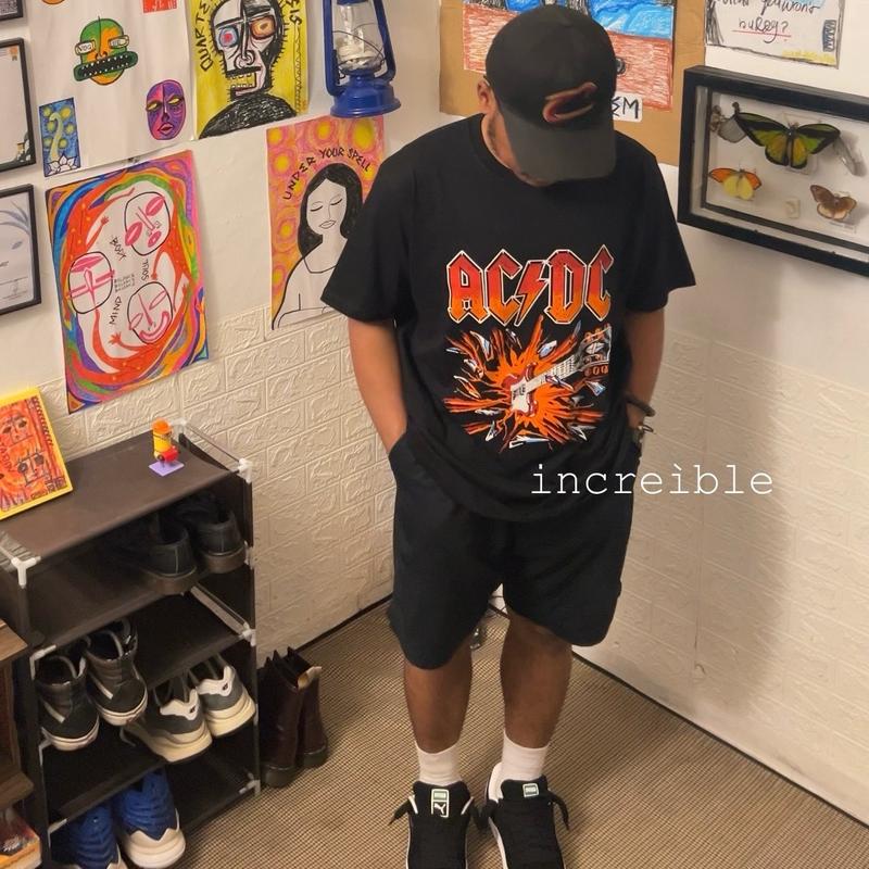 Kaos Band Vintage ACDC Motif Guitar Explosion Logo Katun Combed Lembut Hitam Sablon Lengan Pendek | T-Shirt Pria  Dewasa Distro Bandung Metal | Baju Atasan Cowok Skena Style Keren 3