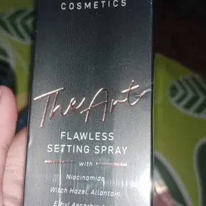 Mireya The Art Flawless Setting Spray 100ml – Setting Spray & Primer Make Up, Membantu Mengunci Riasan Lebih Tahan Lama & Tampak Matte