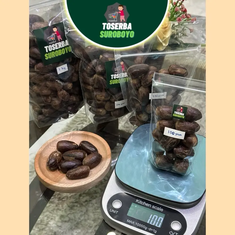 Pala Lonjong Kulit Utuh Kualitas Super 100 / 250 Gram 0