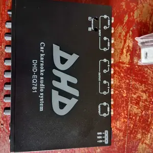 Preamp Parametric Equalizer Mobil Dengan Subwoofer Output Dan Karaoke DHD-EQ781
