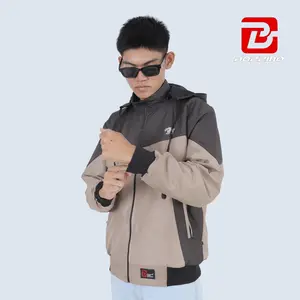 Bozzino Jaket Parasut Waterproof Distro Cowok Bisa Bolak Balik Keren Tahan Angin dan Air