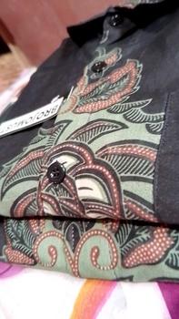 Product Review of Kemeja Batik Ayah dan Anak Laki-laki Lengan Panjang Usia 2-12thn Motif Hijau Seragam Kain Katun Baju Pria Pendek Hem Hitam Couple Atasan Keluarga Dewasa from F**❤ 1