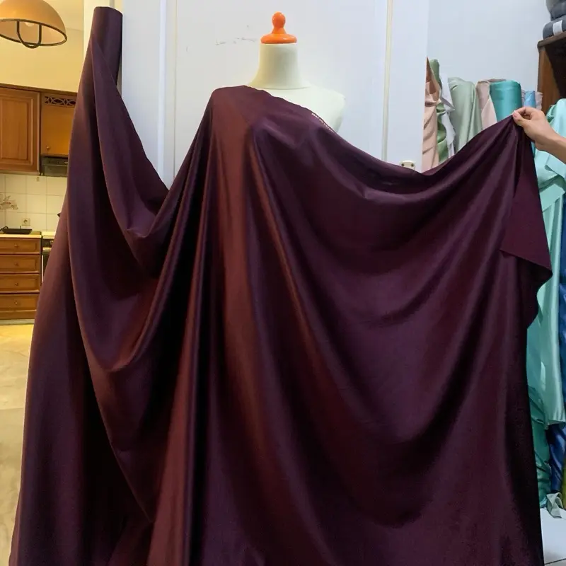 Bahan Kain Satin Silk Maxmaraa Burgundy Ungu Wine Harga Per Setengah Meter