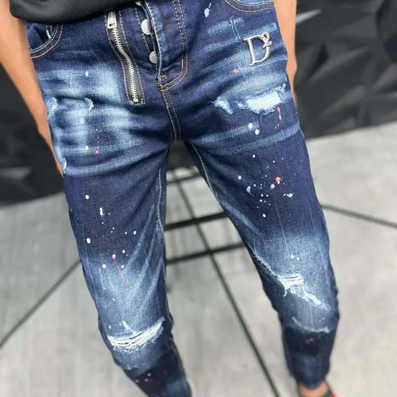 Quần jean khoá lệch thêu D/2 rách nhẹ hai bên hot new DOANH XÙ JEAN VN 4