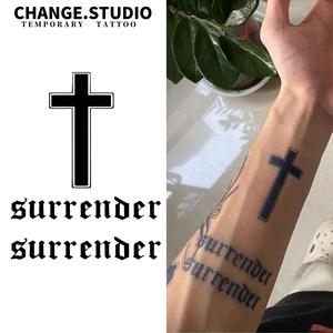 รอยสักชั่วคราว ดีไซน์ไม้กางเขนและภาษาอังกฤษ ติดทนนาน 15 วัน กันน้ำ ไม่กลัวแรงเสียดทาน สติ๊กเกอร์รอยสัก