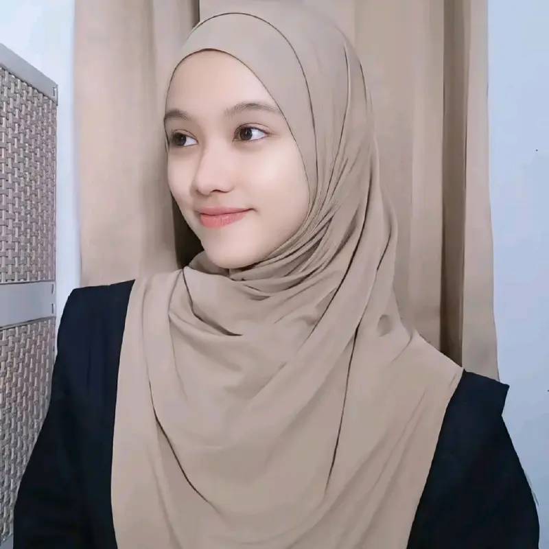 Hijab Instan Syar'i Malay Jersey Premium Bergo Panjang Wanita Muslim - Lembut, Nyaman kerudung  oval Cantik 7