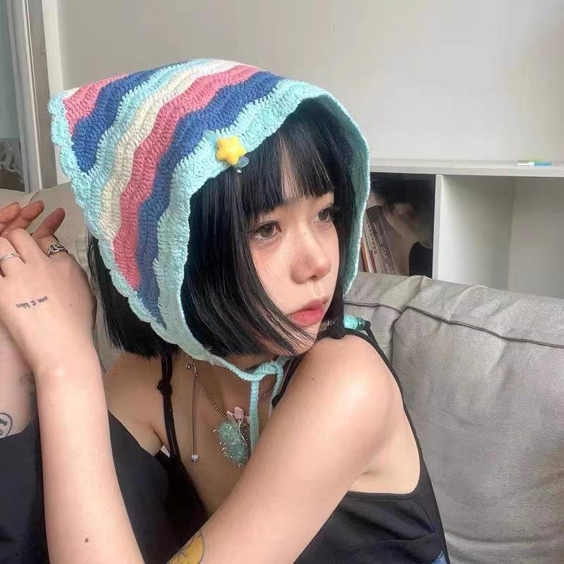 Product Introduction of Fashion Sweet hand -woven flower -shaped women's headscarf 3