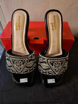 Product Review of GV 52 - Sandal heels wanita elegan hak lancip 5 cm model kokop variasi permata - MERLIN from a**6 0