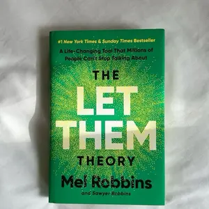 Mel Robbins The Let Them Theory Soft Cover Buku Bestseller New York Times & Sunday Times Alat Pengubah Hidup yang Dibicarakan Jutaan Orang