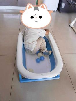 Product Review of ⚡SUBSIDI 80%⚡ APEXGLOW Bak Mandi Bayi Lipat Portable Dengan Pengukur Suhu & Bantal Mandi Foldable Baby Bath Tub Anti Slip Anti Tenggelam Baby Bath Helper from M**h F**e 2