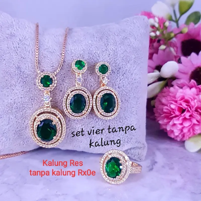 Set komplit permata hijau warna gold awet tahan lama 0